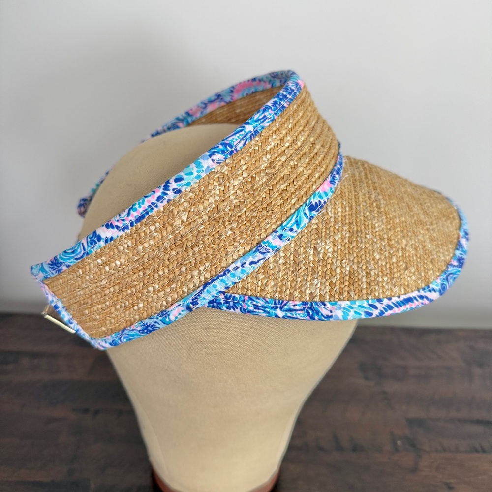 Lilly Pulitzer Commotion in the Ocean Straw Visor